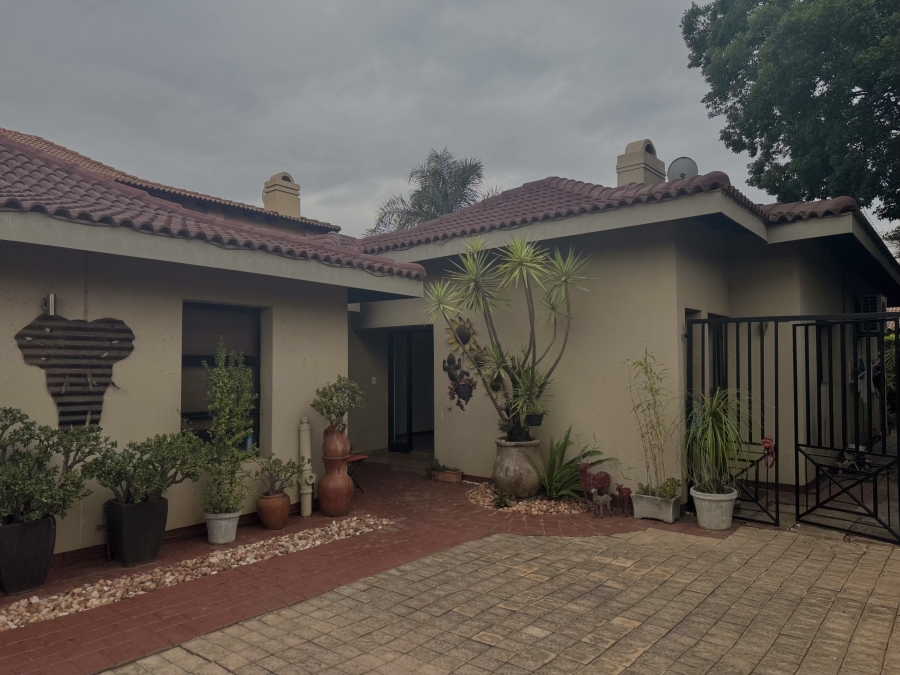 3 Bedroom Property for Sale in Pecanwood Estate North West